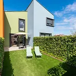 New Casa Familia With Frontyard, Backyard And Great Bbq!
